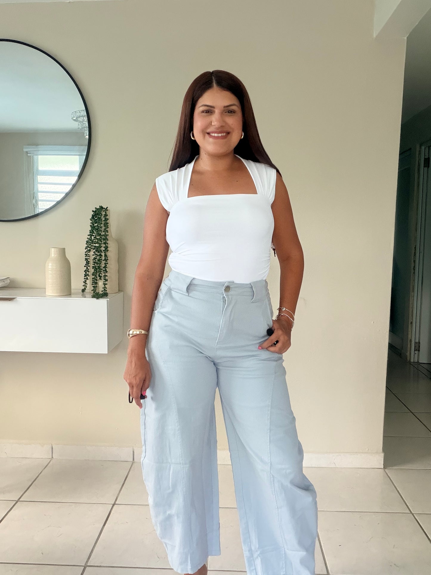 Essential White Top